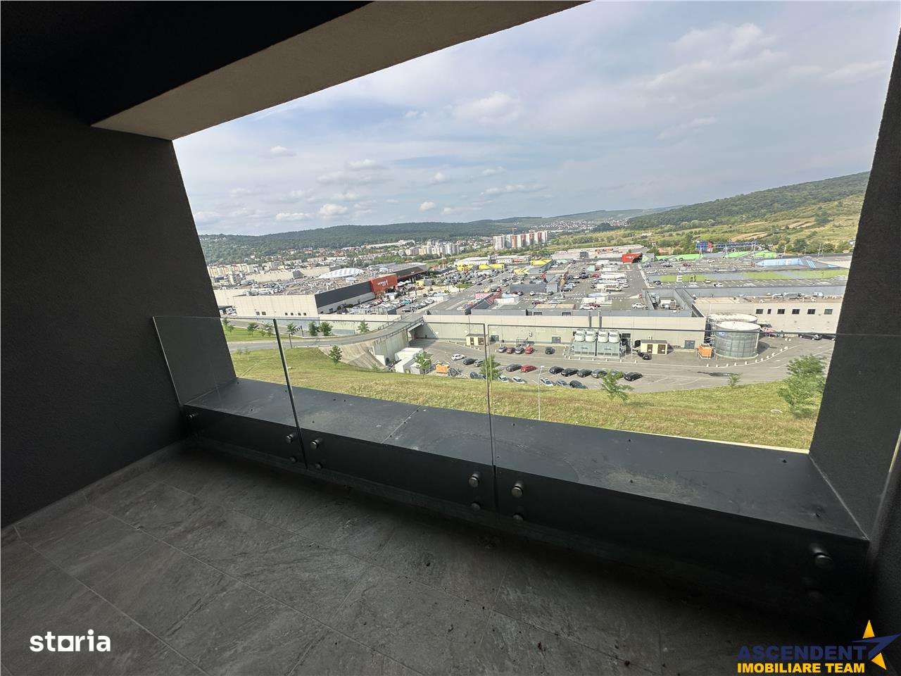 FILM!Boutique LUX, terasa cu view, design de colectie,dotari smart,mob - Imagine principală: 5/16