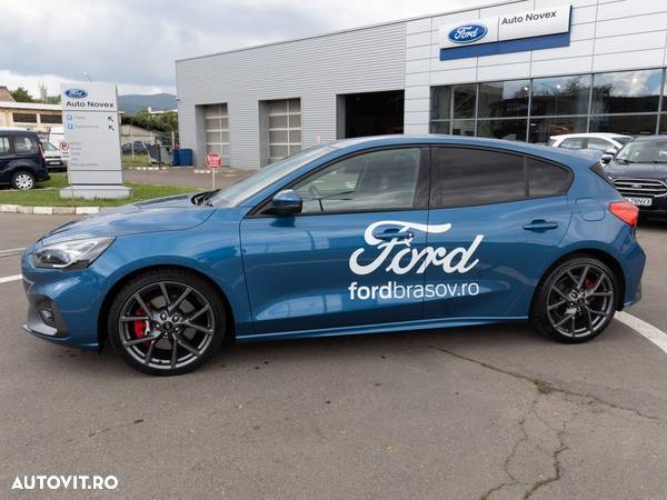 Ford Focus - 4