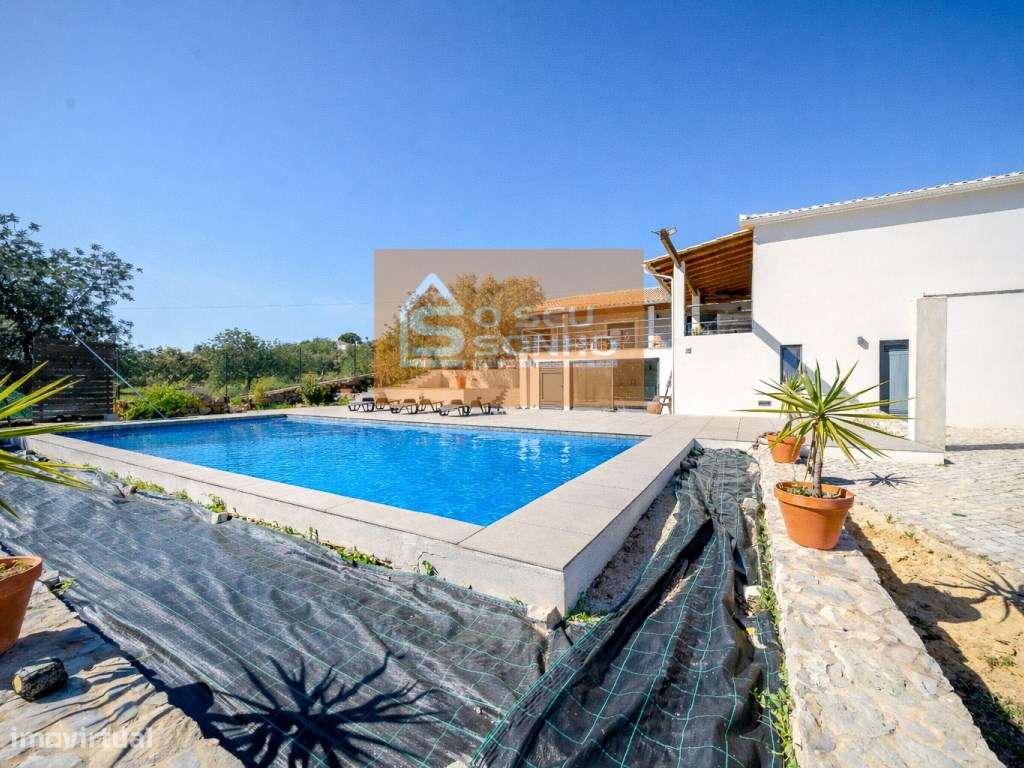 Moradia T3 + 1 com Piscina-52