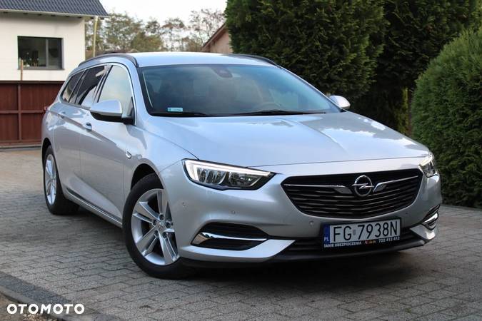 Opel Insignia - 1