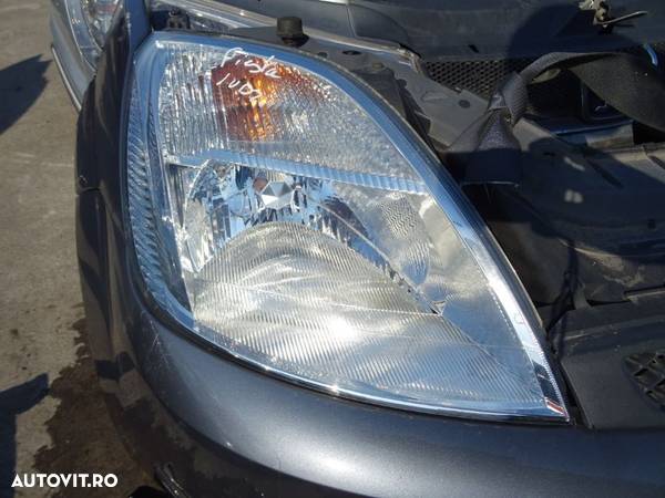 Fata completa Ford Fiesta din 2003 volan pe stanga - 2