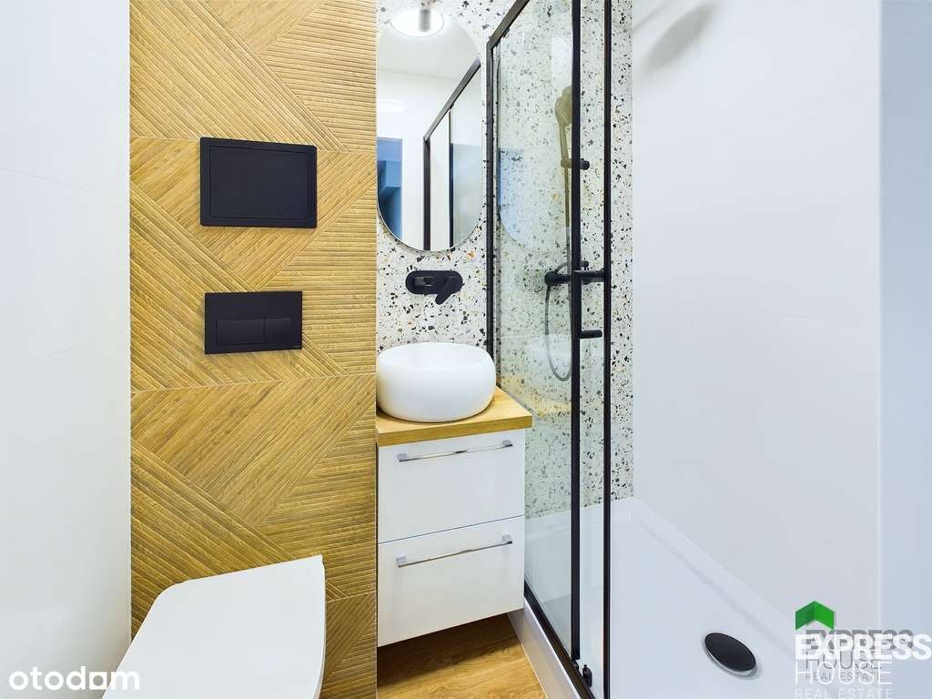 Jasne, dwustronne mieszkanie po remoncie-13