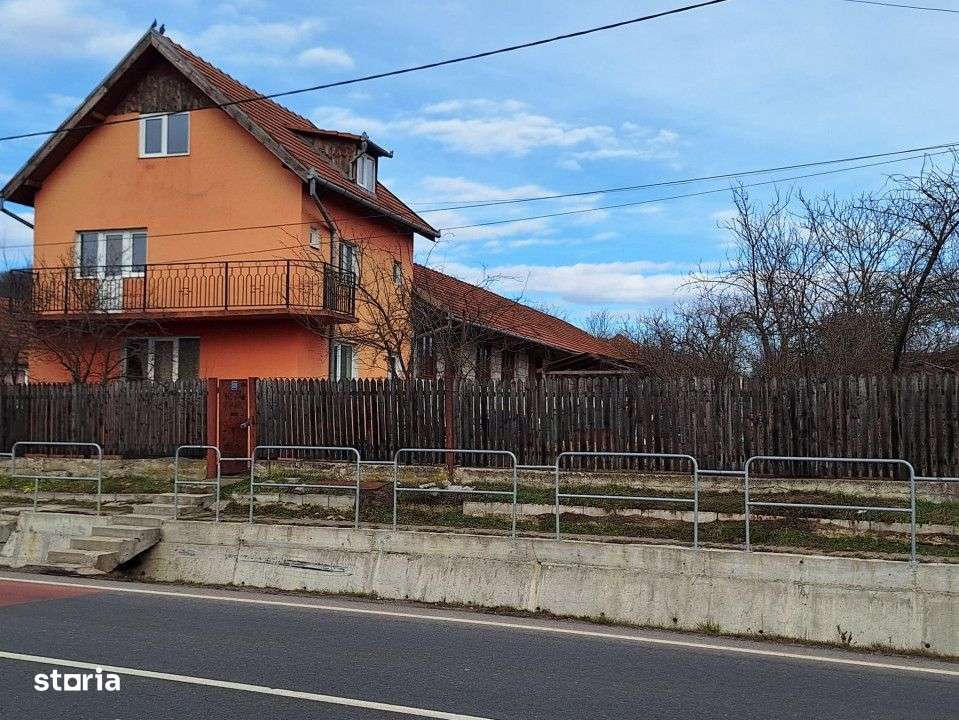 Proprietate industriala versatila – hala + casa P+E pe E79, Hidiselu-0