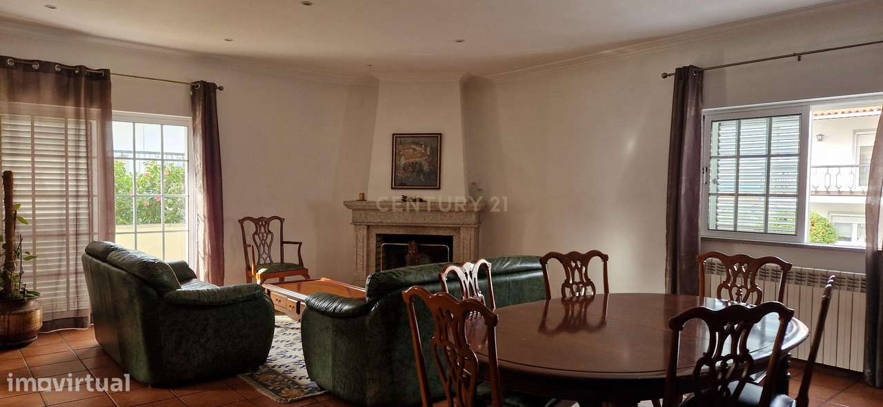 Moradia geminada em Mangualde com Vista e Jardim - Grande imagem: 4/12