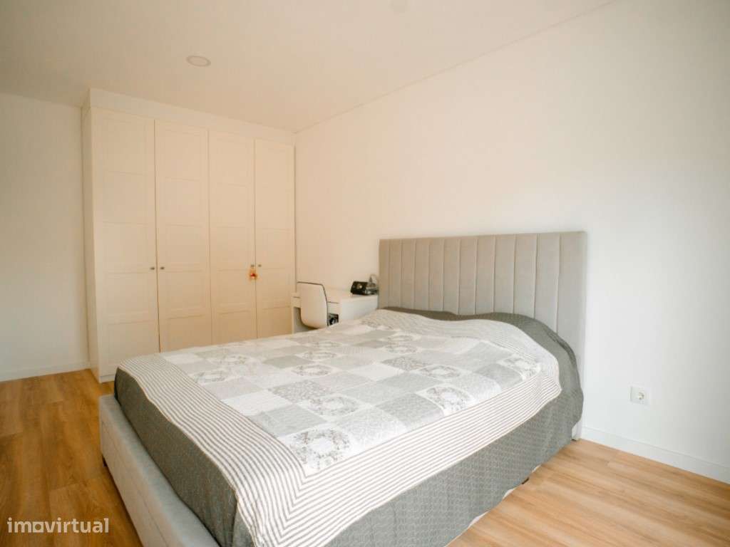 Apartamento T2 totalmente remodelado Baixa da Banheira-13