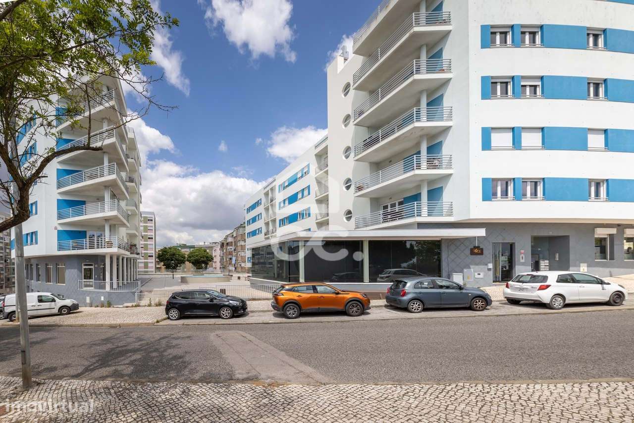 Magnifico apartamento T3 com vista para a baia de Setúbal com garagem - Grande imagem: 3/60