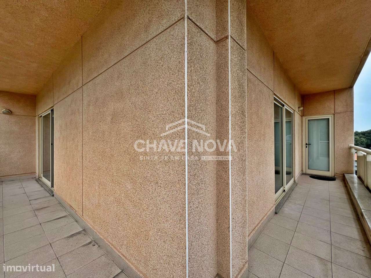 PS - Apartamento T3 em Canelas c/ Garagem Box - Grande imagem: 5/21