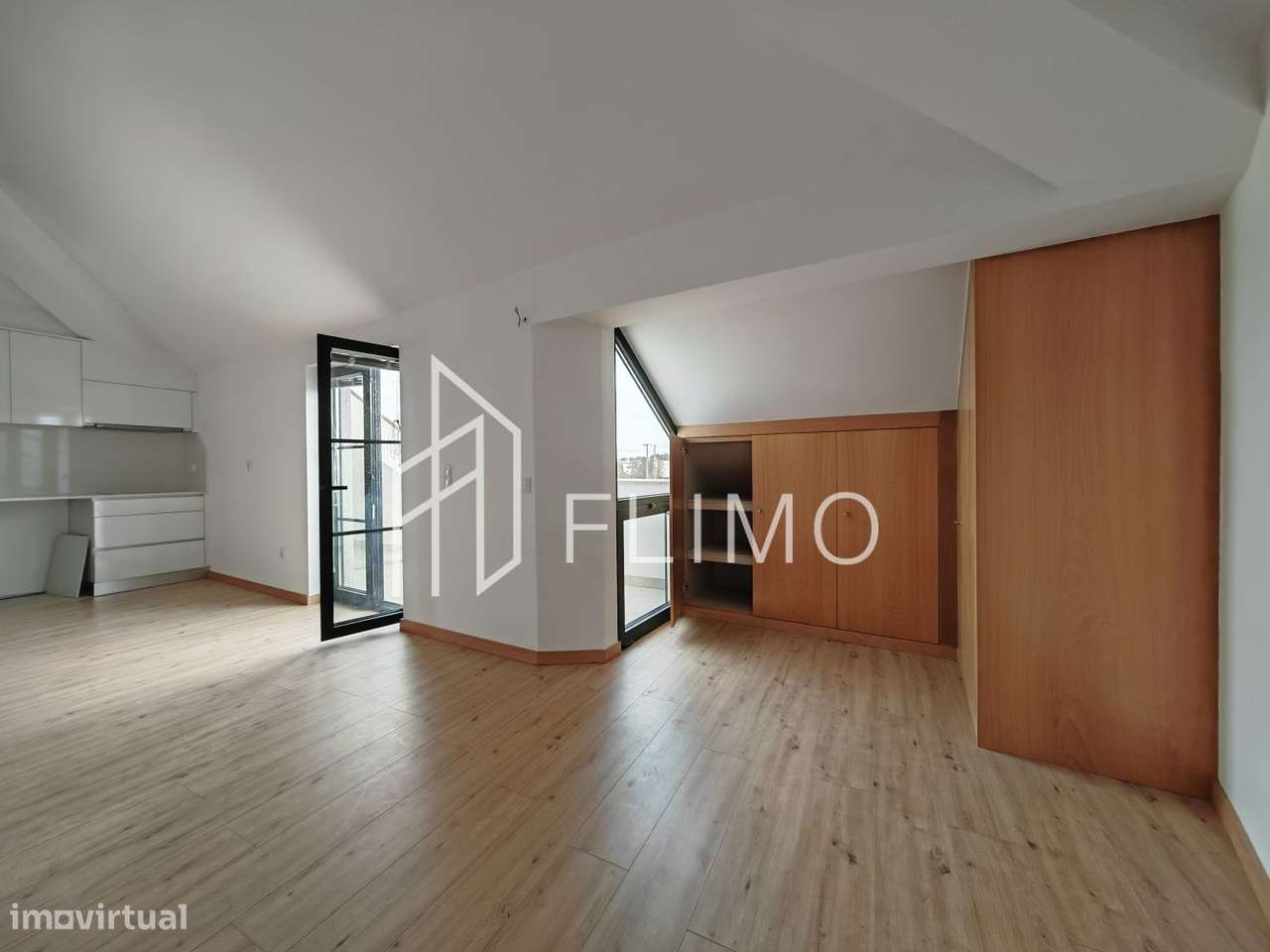 Apartamento de tipologia T0 no coração de Ovar-5