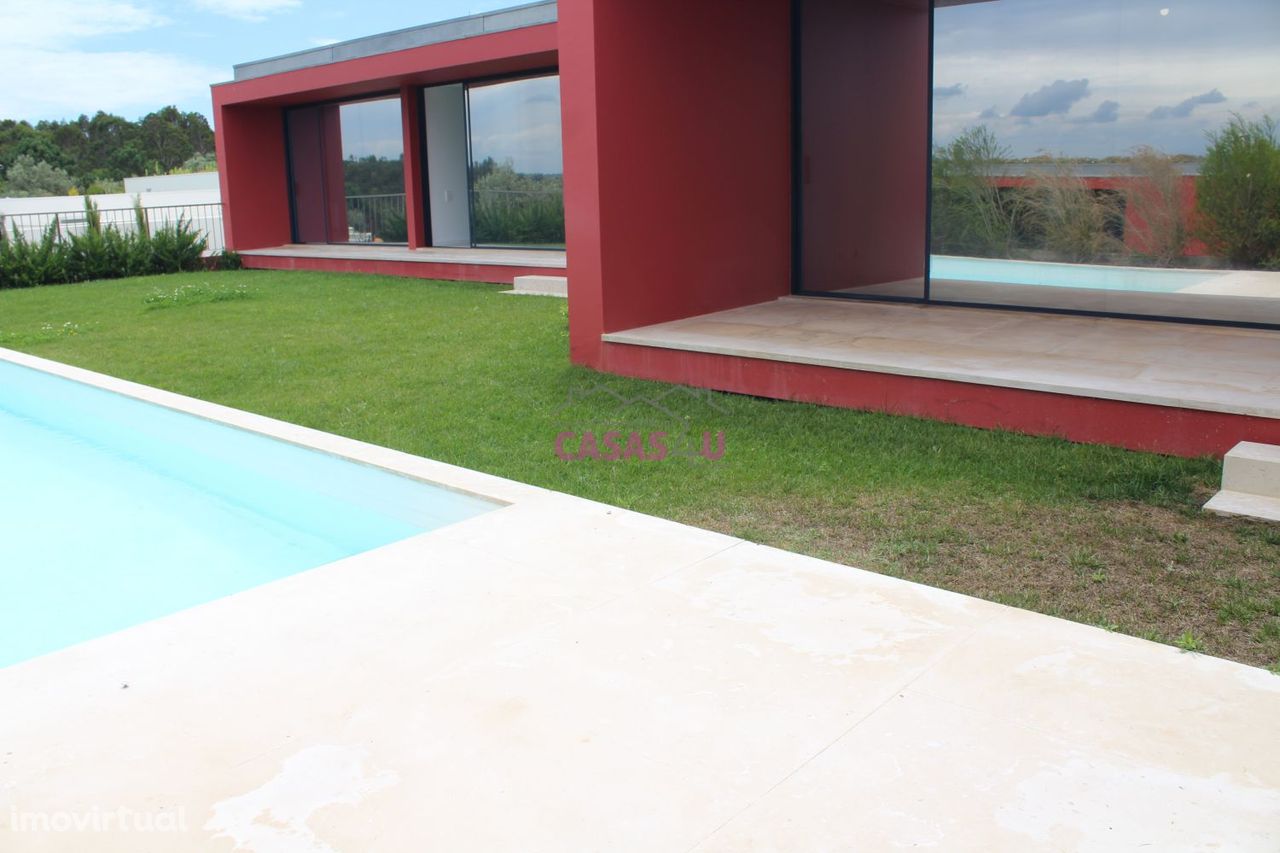 Moradia T3 com Piscina