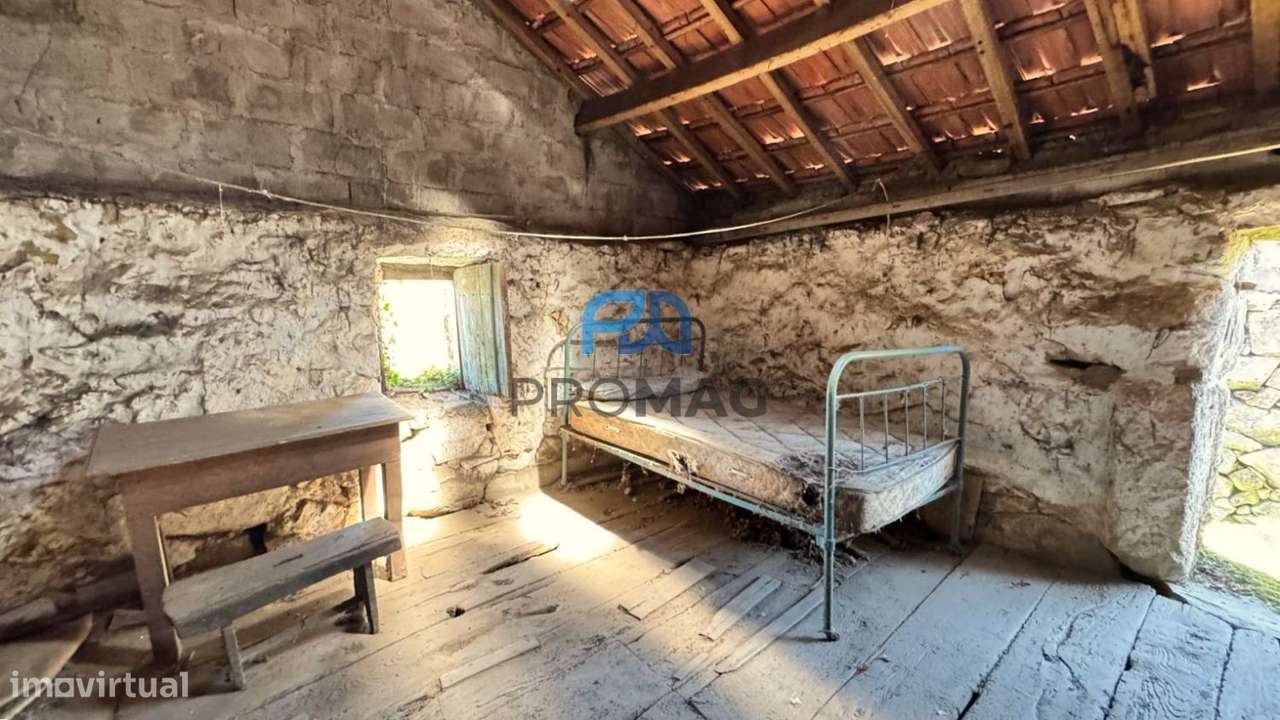 Oportunidade Única: Conjunto 3 Moradias em Granito Vistas Panorâmicas-30