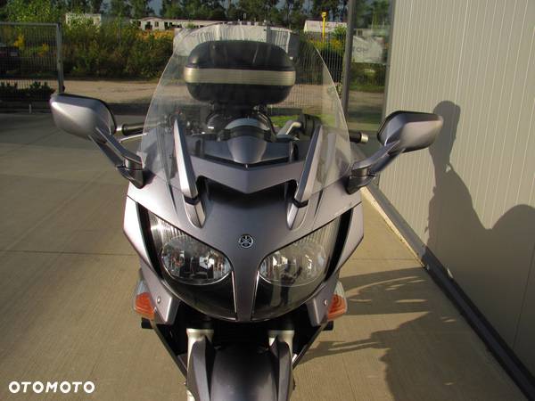 Yamaha FJR - 12