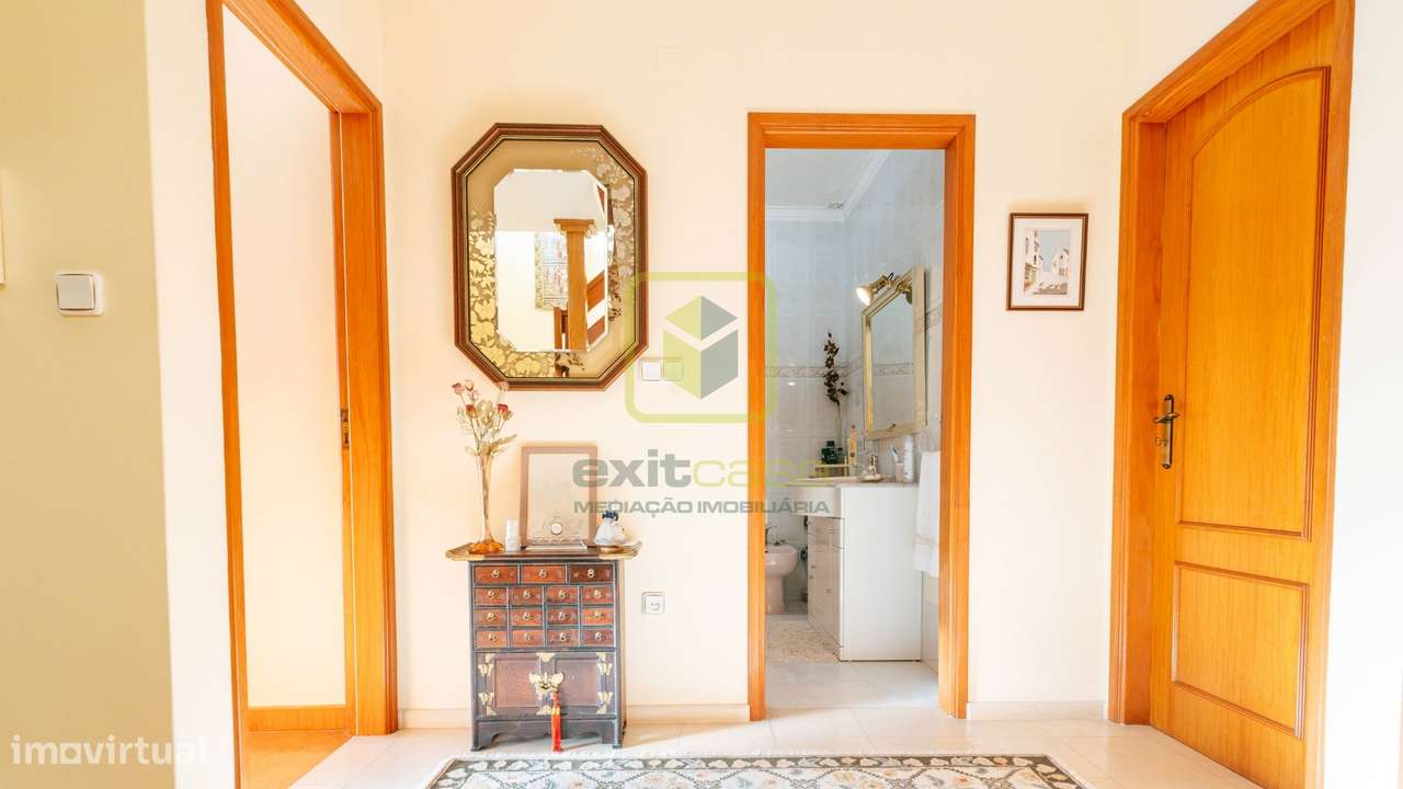 Moradia T3 Geminada-11