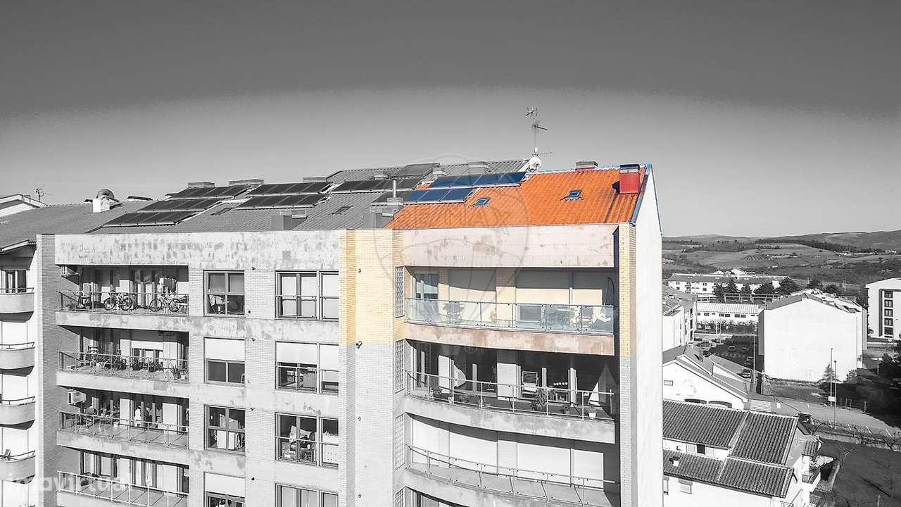 Apartamento T4 para venda - Grande imagem: 2/50