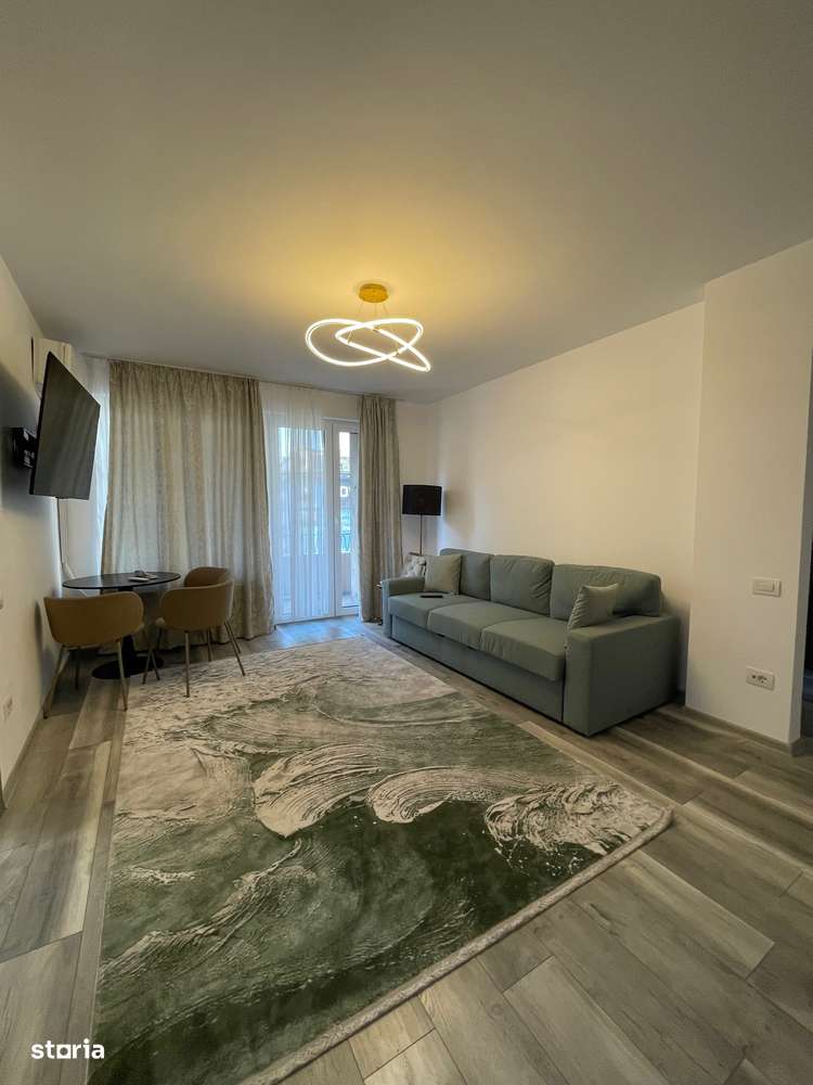 Piata Romana, Metrou, KFC - Imagine principală: 3/16