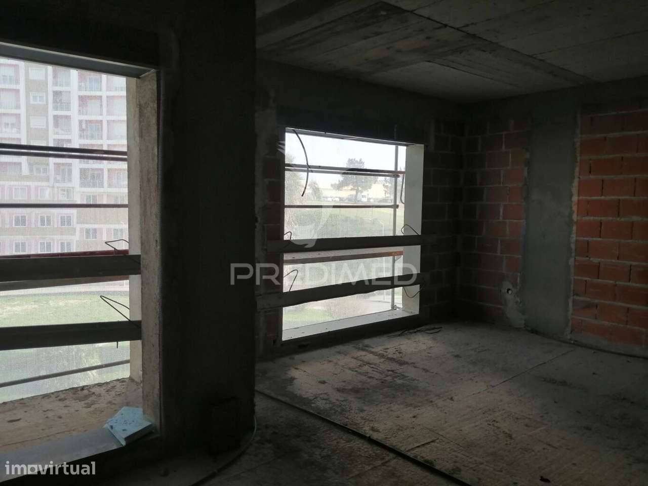 APARTAMENTO T2 NOVO - Grande imagem: 2/13