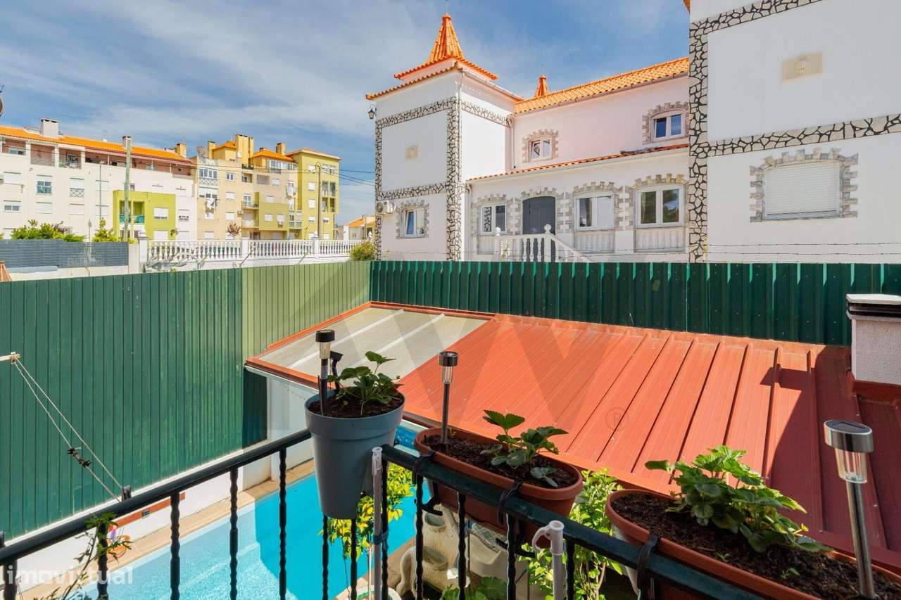 Moradia T3+2 com Piscina e Cave Independente — Quinta do Conde-8