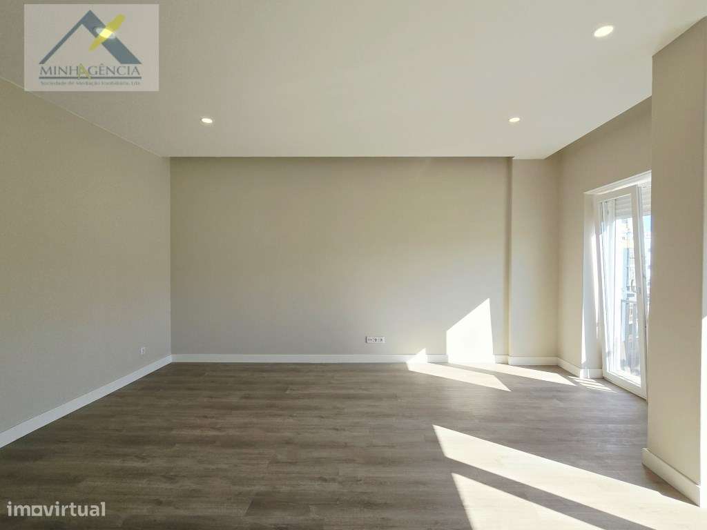 Apartamento T3 remodelado na Algodeia em Setúbal-16