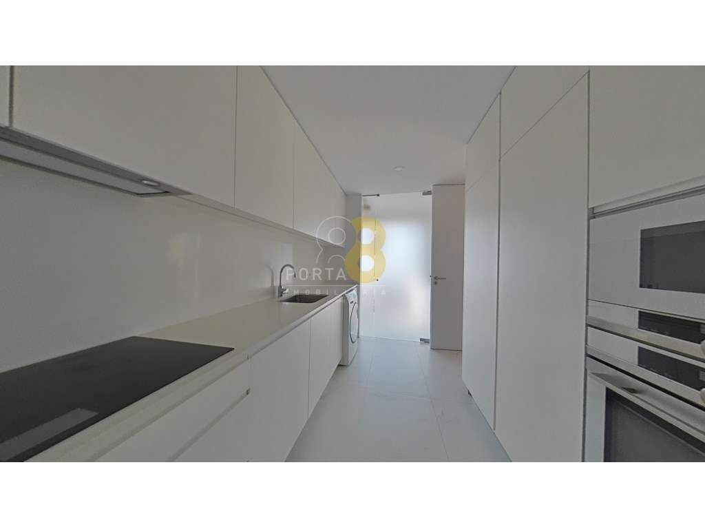 Apartamento T4 Mobilado com vistas para o Parque da Cidade
 - Mato... - Grande imagem: 5/60