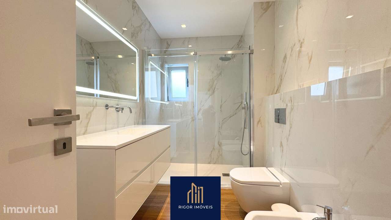 Apartamento T4 Zona Balnear Póvoa de Varzim, Avenida Santos Graça-16