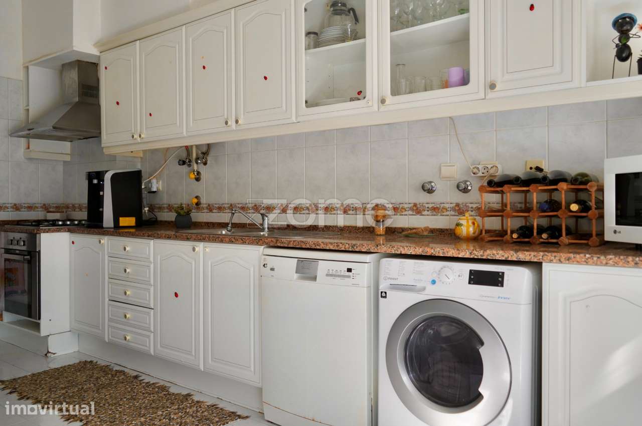 Apartamento T3 - Vale Mourão-5