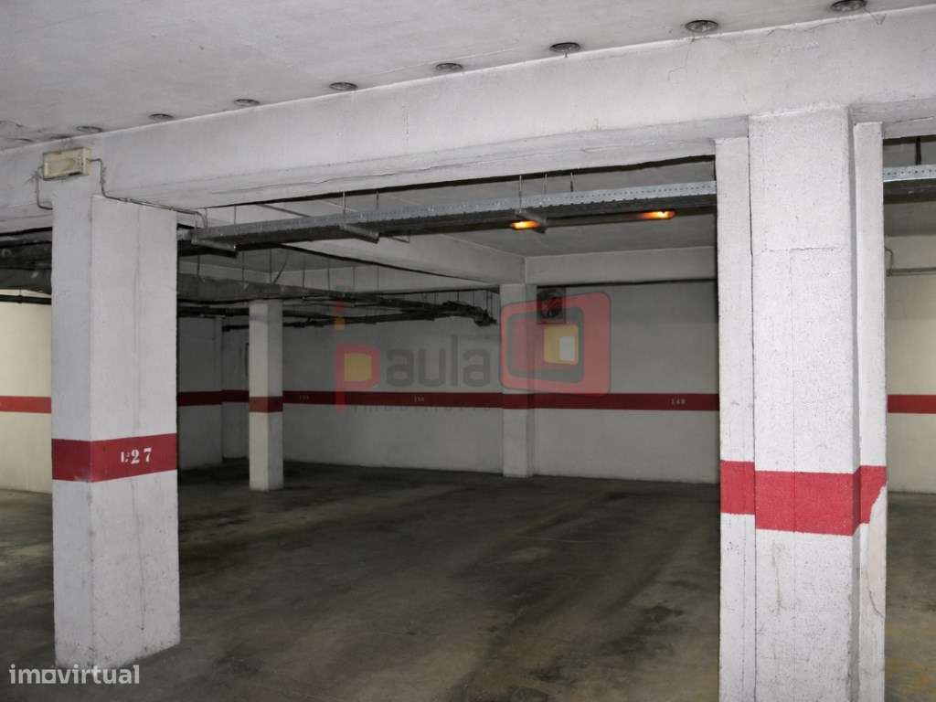 APARTAMENTO T3 COM PARQUEAMENTO-16