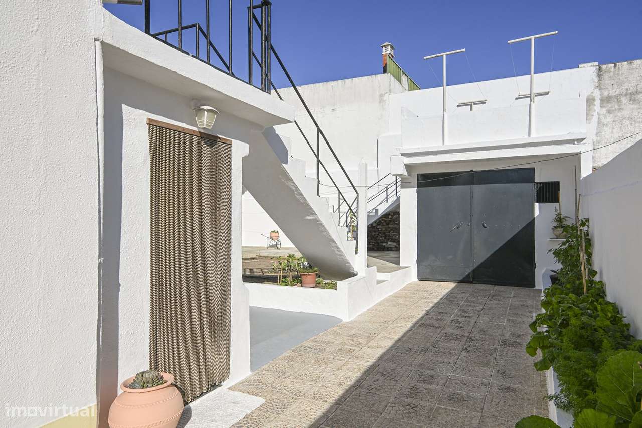 Moradia T2+1, c/ Garagem, Bairro do Areias – Montijo-8