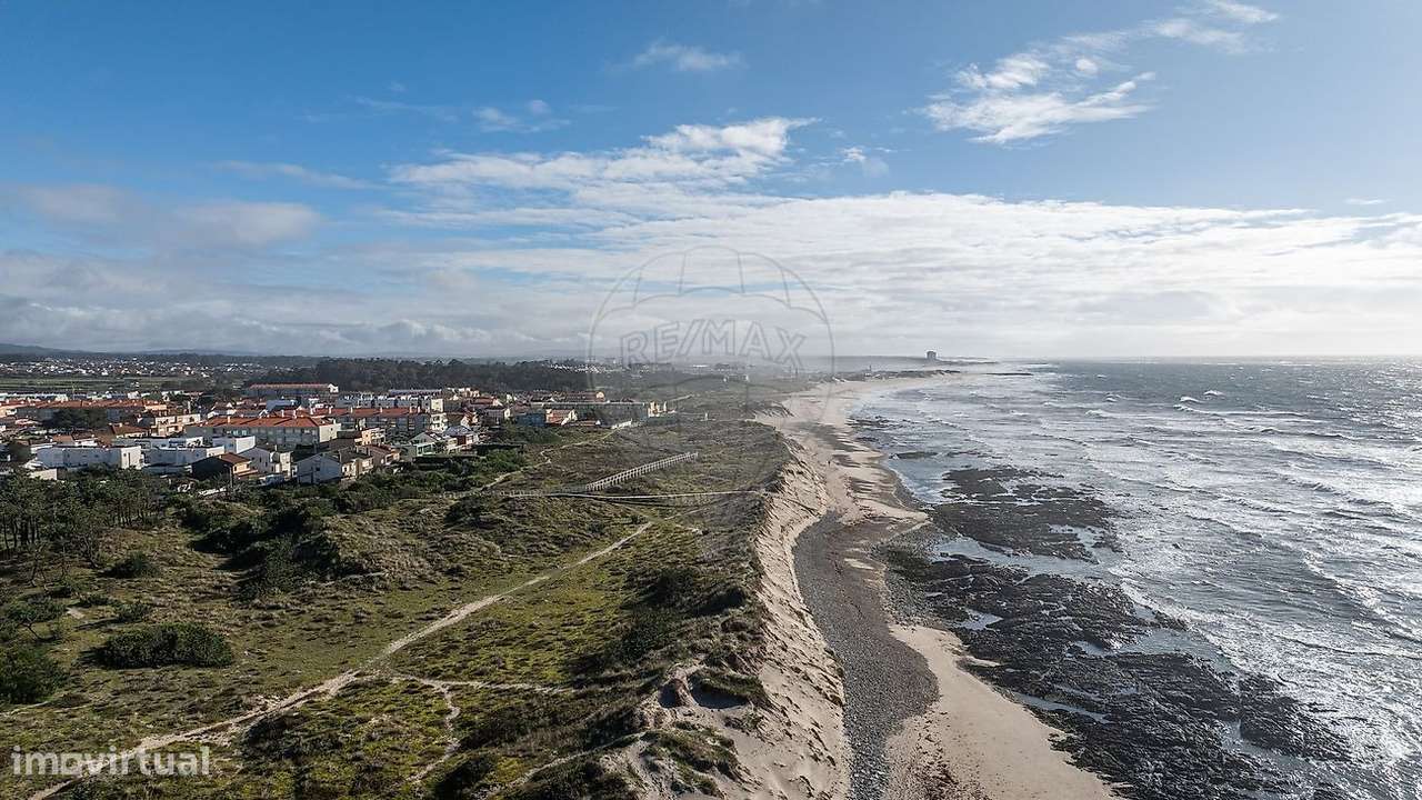 Moradia T4+1 em Esposende-40