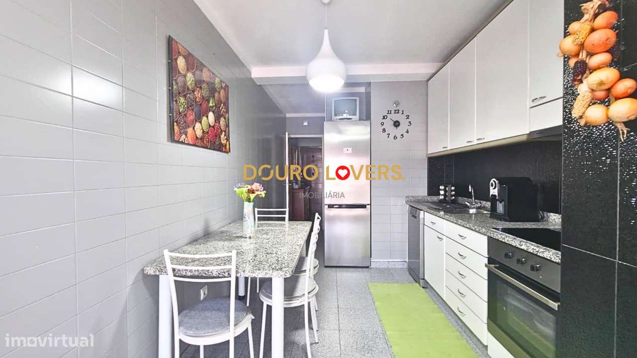 Apartamento T2 em Rio Tinto – Excelente Estado, com Garagem-12
