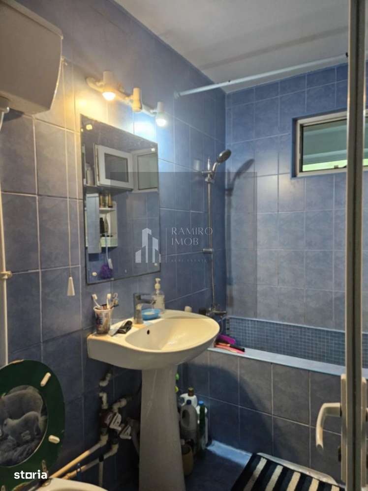 Apartament 3 camere etaj 1 decomandat Brancoveanu/2 loc parcare