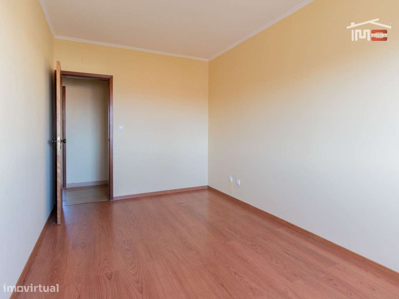Apartamento T3 Funcional com Excelentes Acessos-14