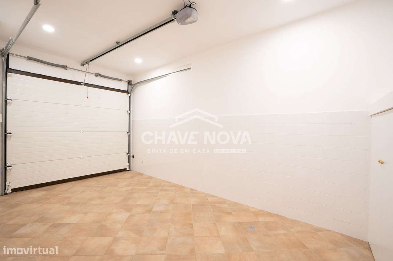 Moradia T2 Renovada em Coimbrões - Grande imagem: 5/18