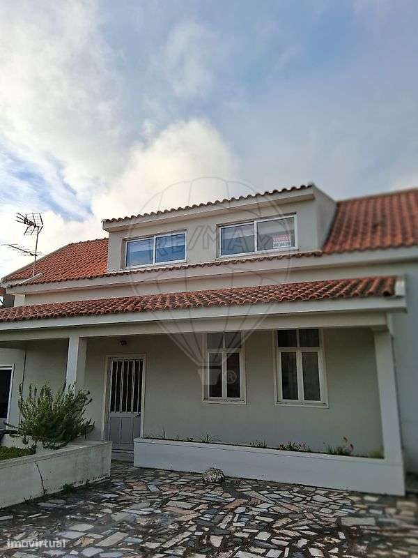 Moradia T4 para venda-1