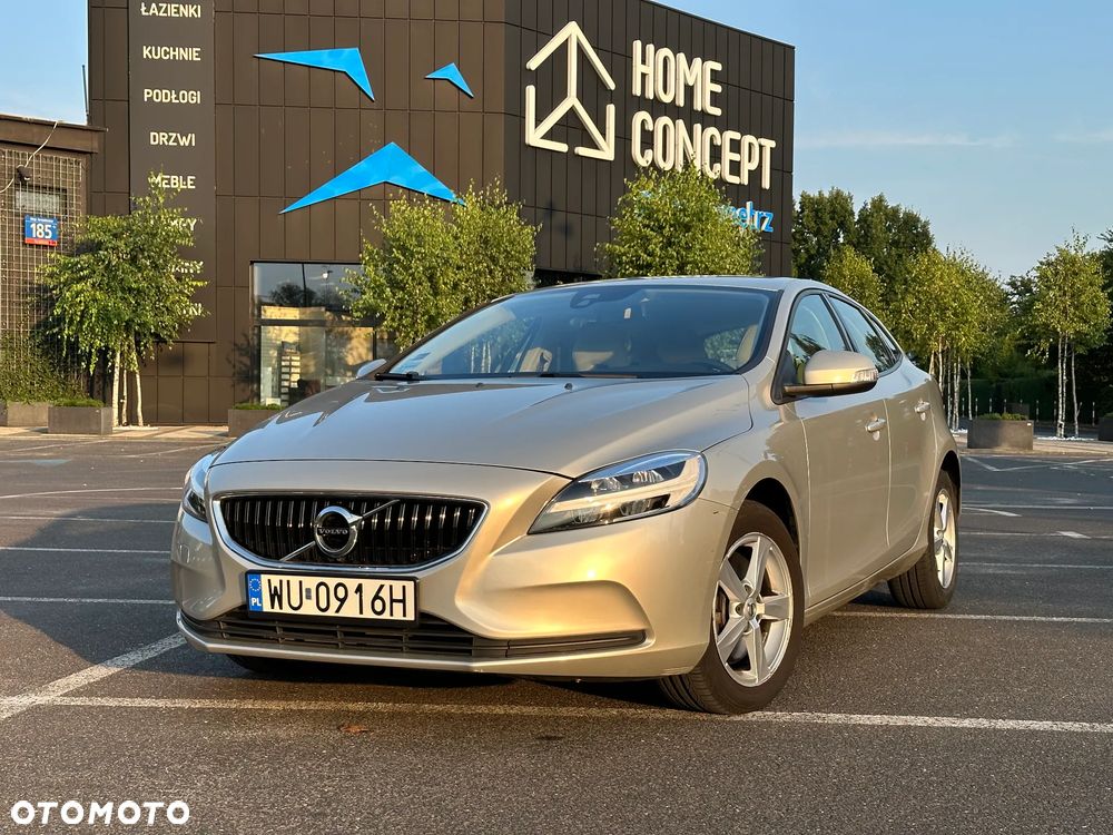 Volvo V40