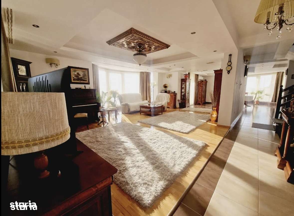 Casa deosebita din categoria lux de vanzare, Sanmartin - Imagine principală: 5/20