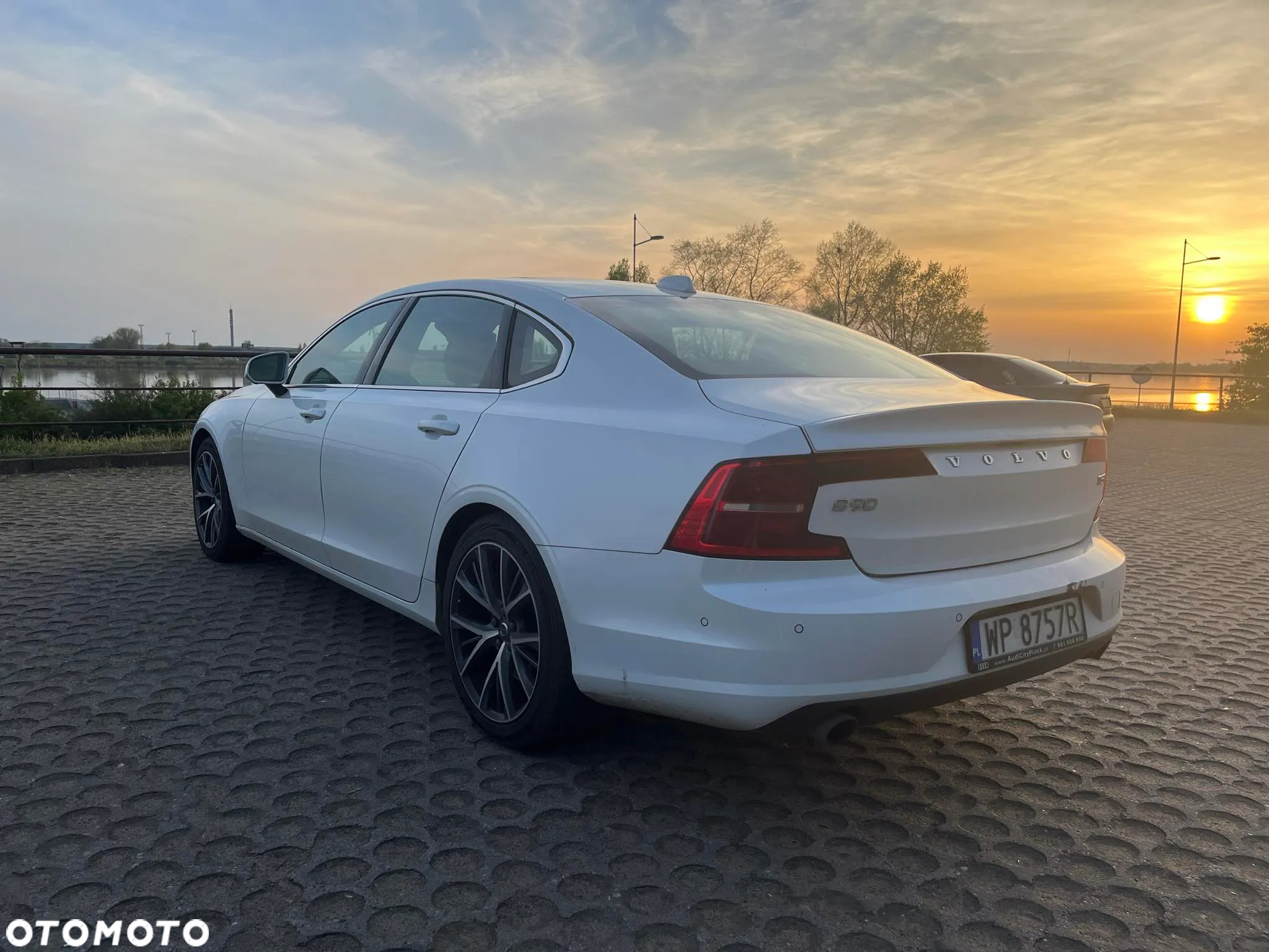 Volvo S90 T5 Momentum - 6