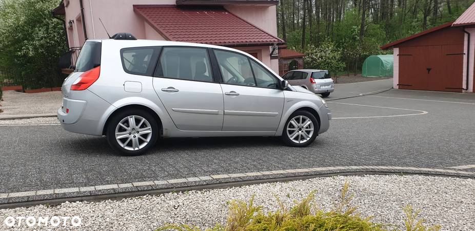 Renault Grand Scenic - 4