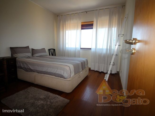 uma moradia única com um panorama ímpar-24