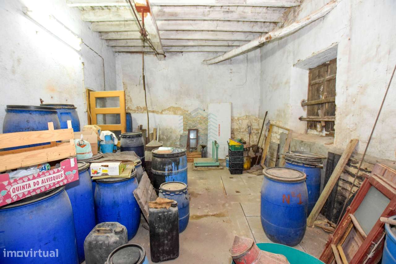 Moradia T7 com Garagem e Armazém - Alcorochel - Torres Novas-43