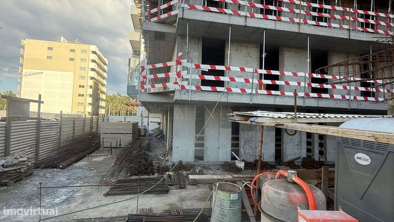 Apartamento T1 à Venda - Viana Do Castelo (Praia Amorosa) - Grande imagem: 2/12