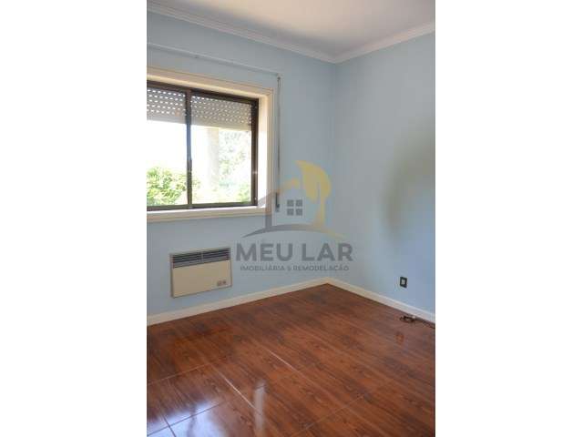 Moradia T4 + 2 Independe São Roque-17