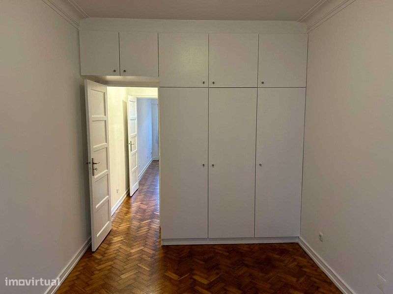 Apartamento T1 para Arrendamento – Entrecampos, Lisboa - Grande imagem: 5/8