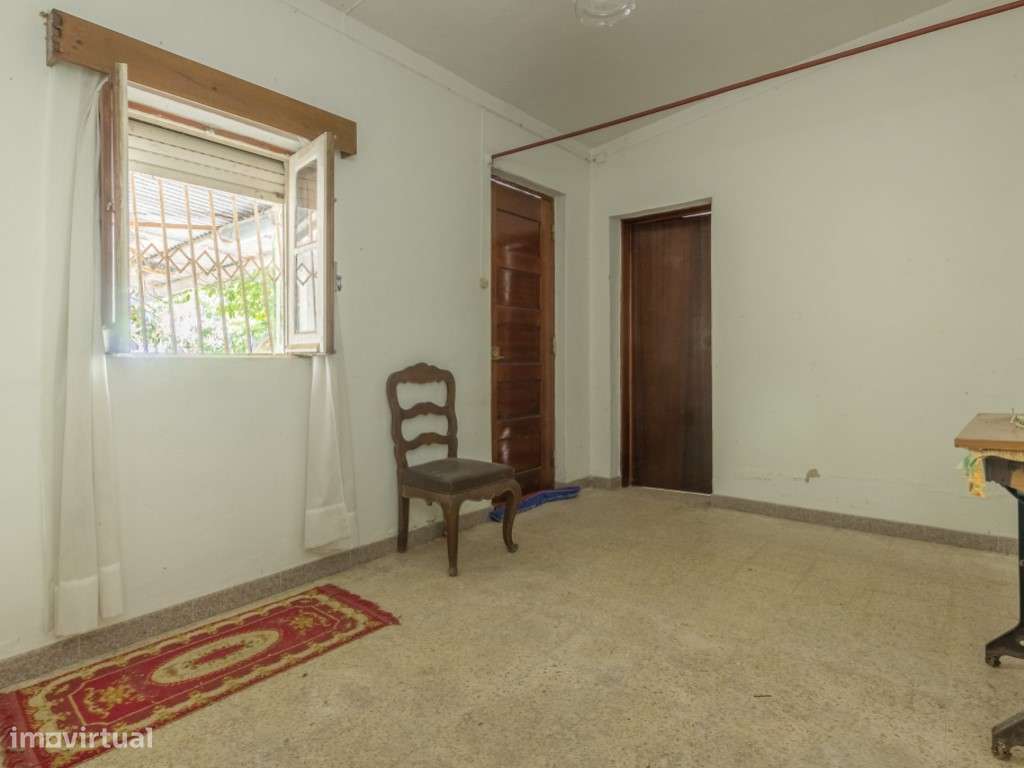 Moradia Isolada T3 - Sobreda - Oportunidade-13