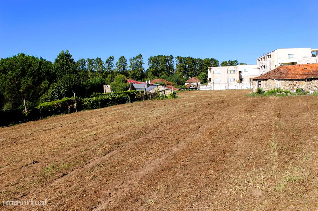 Terreno de Construção - Grande imagem: 4/19