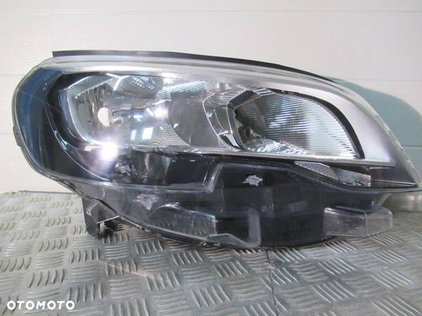 LAMPA PRZÓD PRZEDNIA PRAWA PEUGEOT EXPERT III 3 2016- - 2