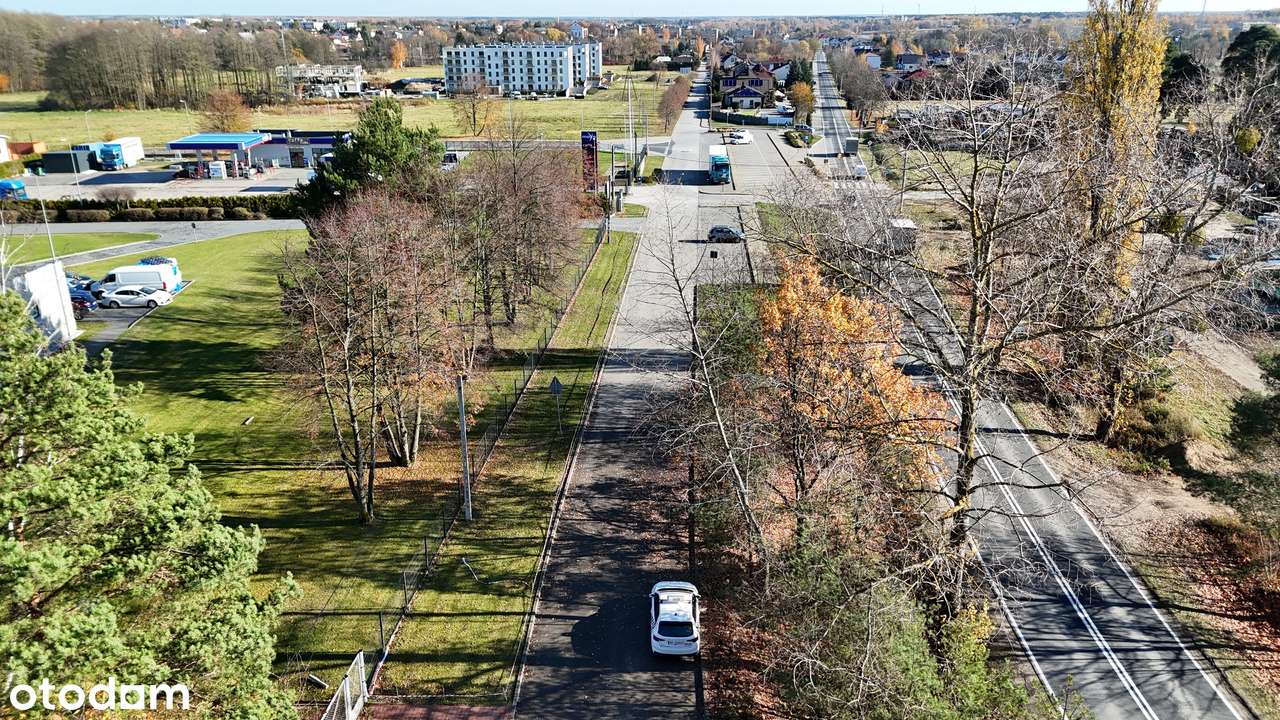 Grunt pod produkcję i usługi na wjeździe do Tarczyna, niecałe 2km odS7-8