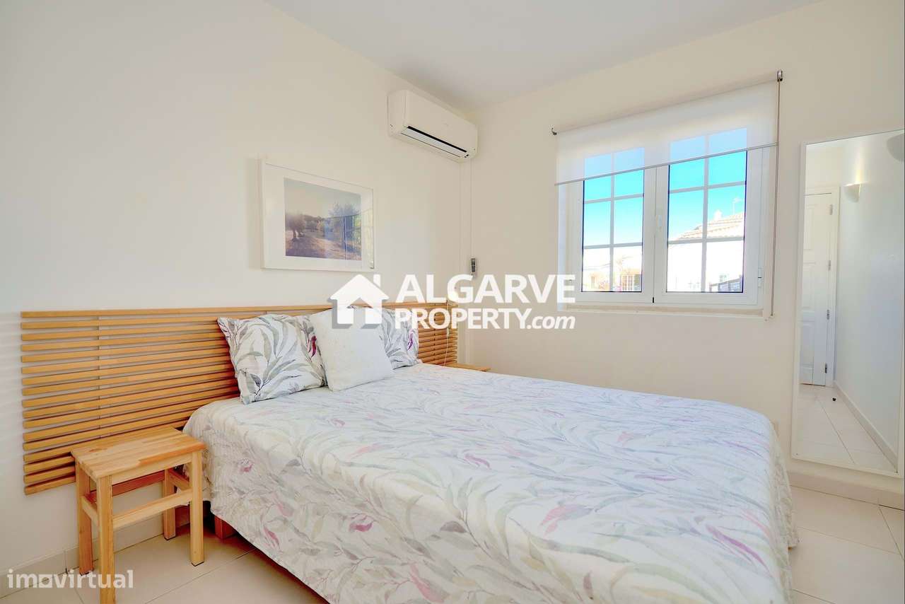 Apartamento  T2 renovado junto do golfe e da marina de Vilamoura - Grande imagem: 3/26