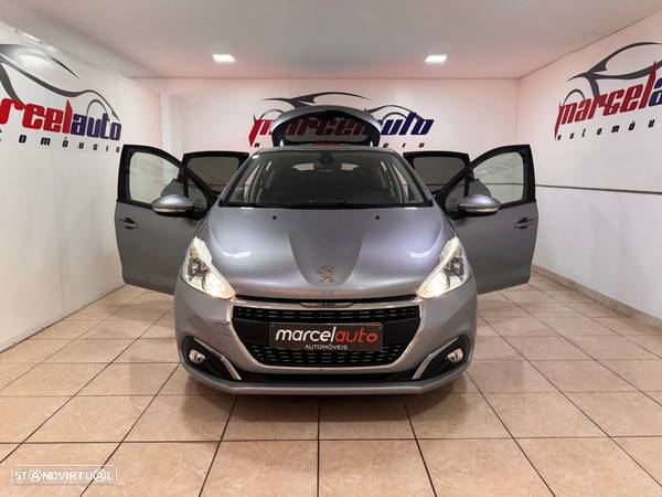 Peugeot 208 1.2 PureTech Signature - 5