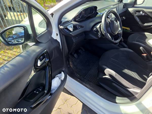 Peugeot 208 1.4 HDi Active - 6