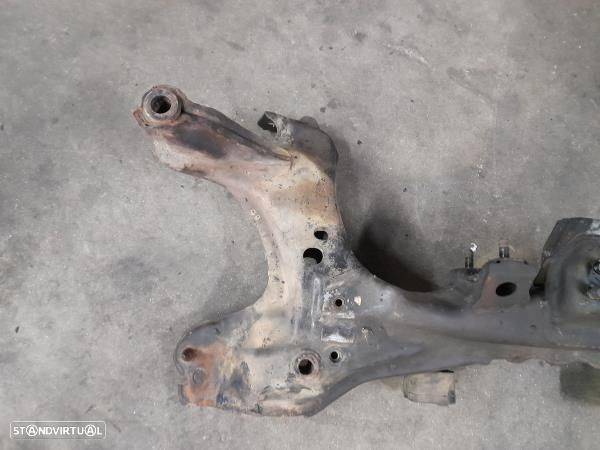 Charriot Frente Mazda 323 P V (Ba) - 2