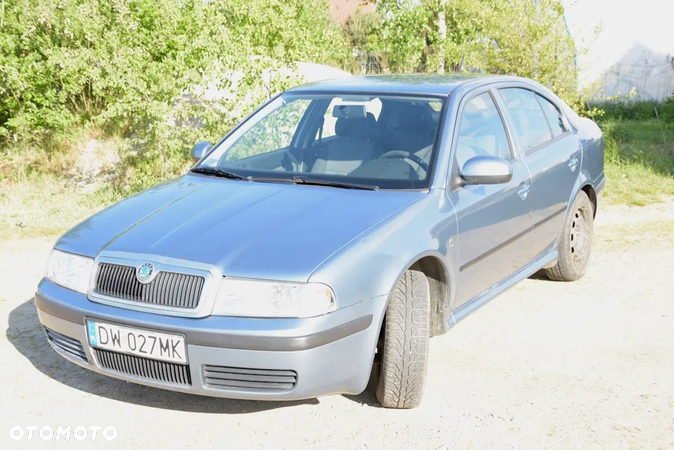 Skoda Octavia 1.6 Tour - 5